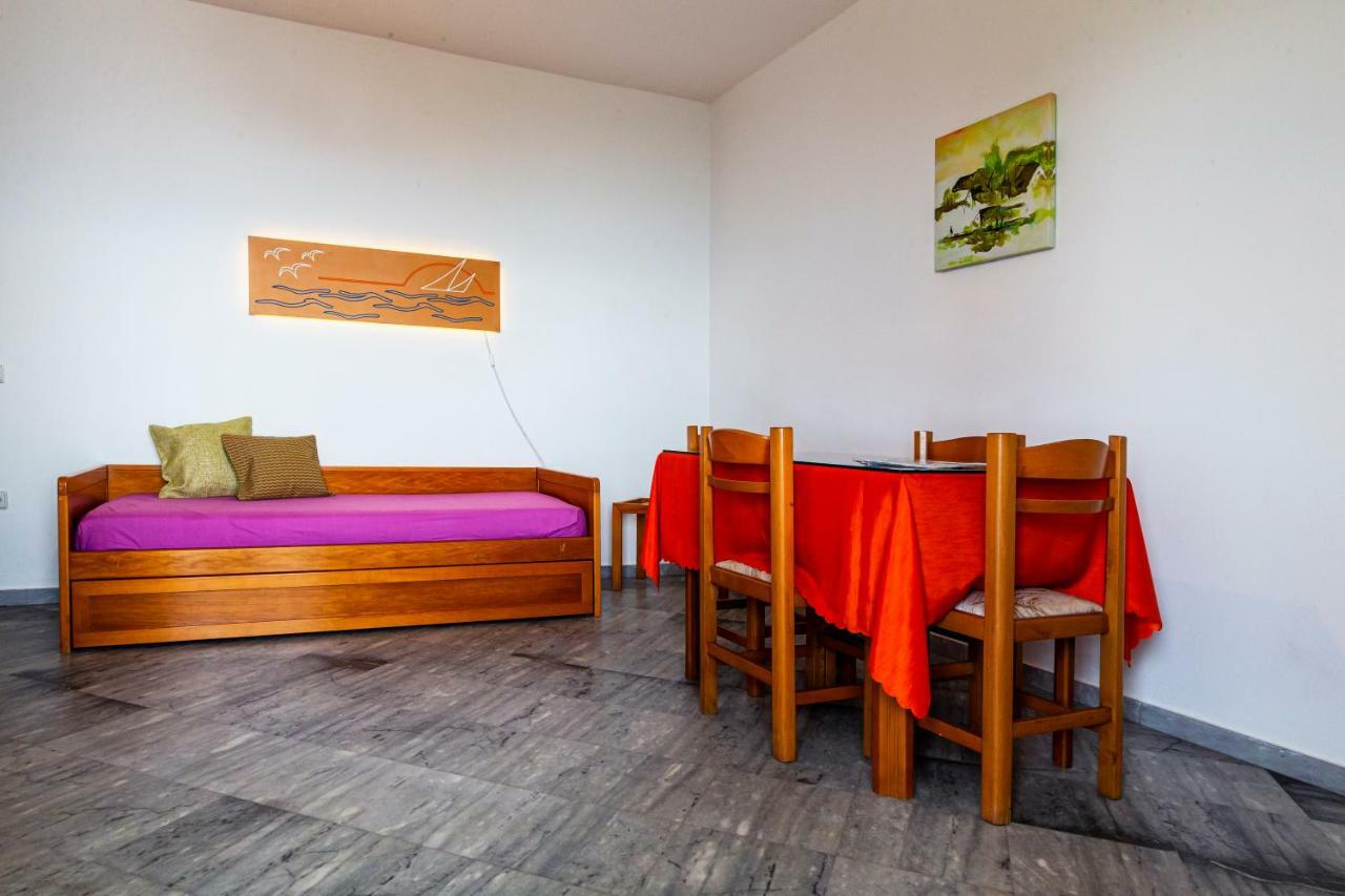 Iris Apartments Chrani Esterno foto